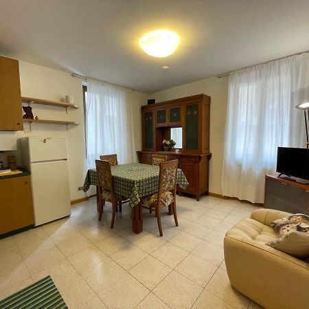 Cozy Apartment With Private Parking On Domaso'S Lakeside - Larihome A09 Exterior foto